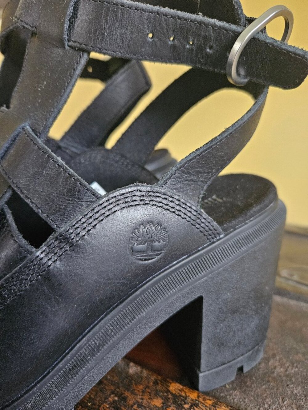 Like-New Timberland Allington Heights Fisherman Sandals - Picture 3 of 8